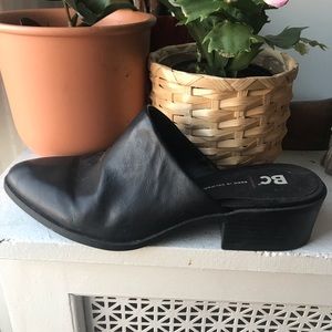 BC Footwear Pointed Mules